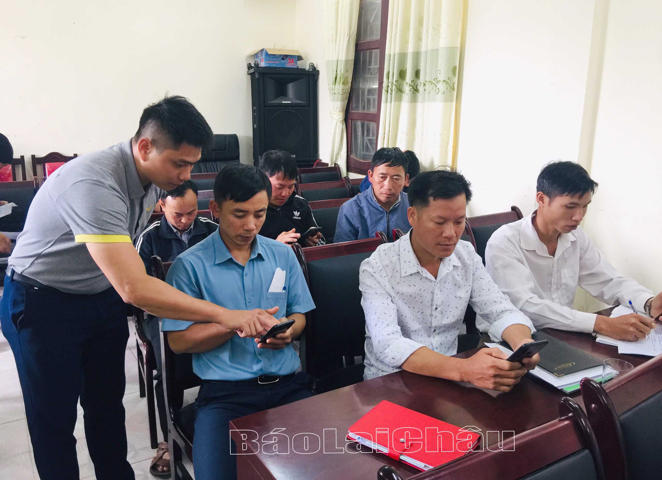 Lai Châu Triển khai đưa sản phẩm nông nghiệp lên sàn thương mại điện tử Postmartvn tại huyện Sìn Hồ