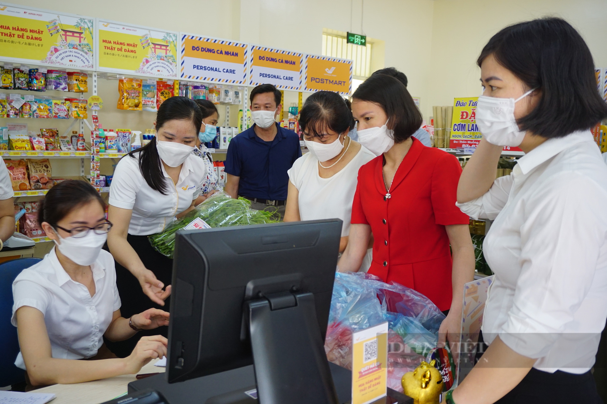 Hà Nội: Hội ND và Bưu điện khai trương gian hàng bán gà đồi, rau rừng và vô số nông sản đặc sản Ba Vì - Ảnh 9.